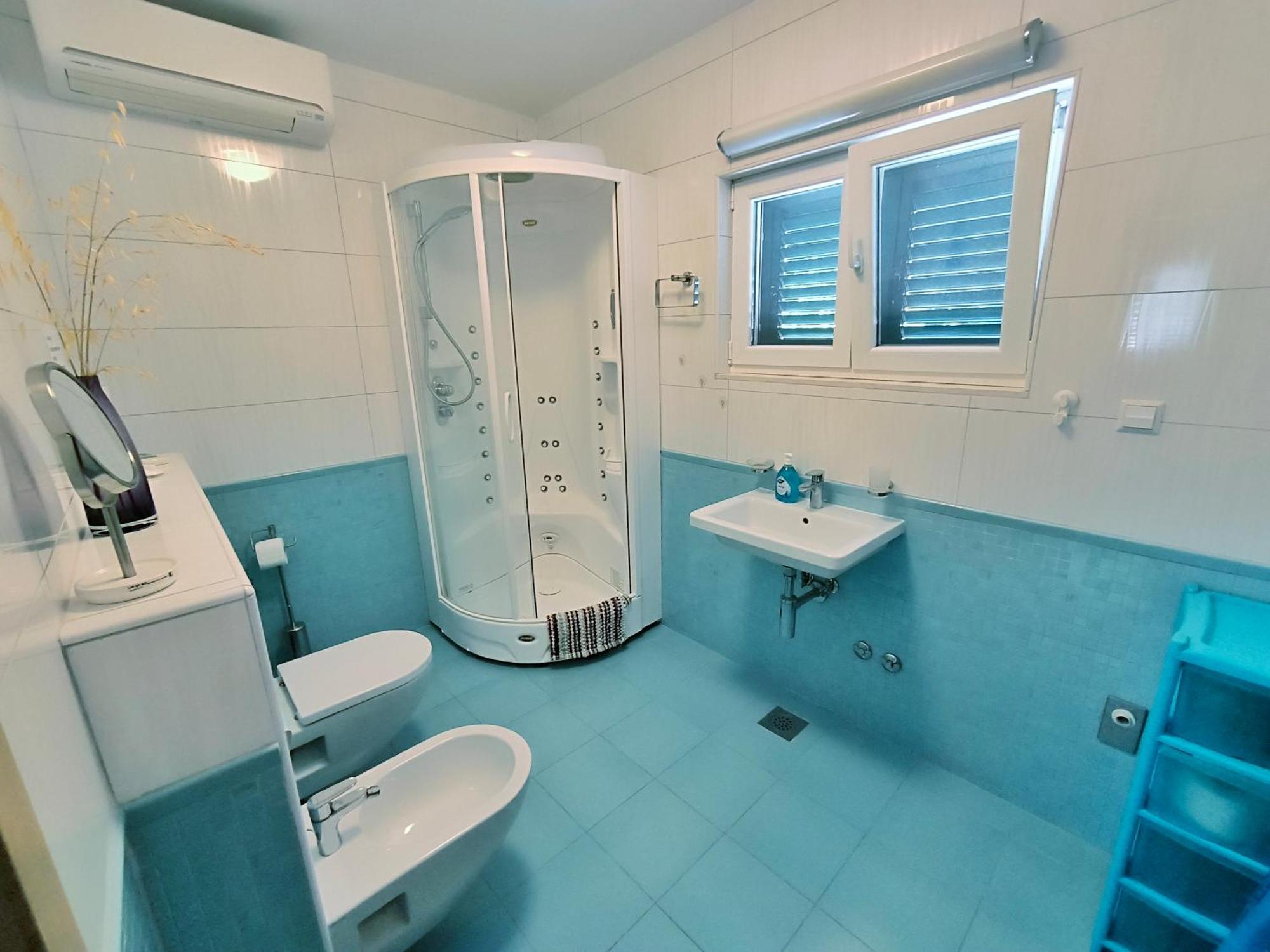 Villa Rastichi Amazing Seaview Trogir Exteriör bild